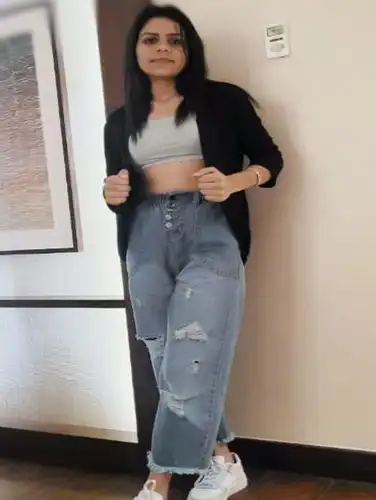 VIP call girl Dhriti Goyal